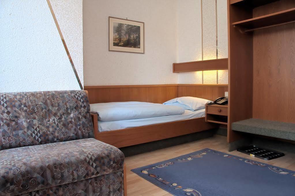 Hotel Ertl Кульмбах Екстер'єр фото